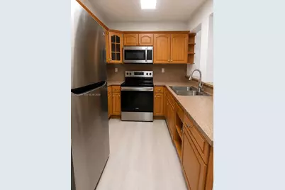 5625 W 20th Ave #404, Hialeah, FL 33012 - Photo 3