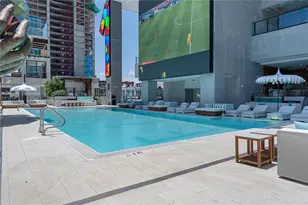 20 NE 11th St, Miami, FL 33132 - Photo 25