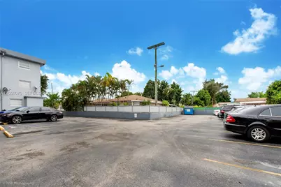 5100 W Flagler St #302, Miami, FL 33134 - Photo 5