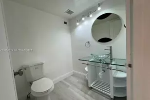 5401 Collins Ave, Miami Beach, FL 33140 - Photo 31