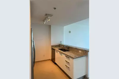 601 NE 36th St #1205, Miami, FL 33137 - Photo 5