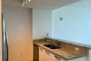 601 NE 36th St, Miami, FL 33137 - Photo 5