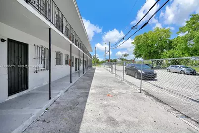 6901 NW 8th Ave, Miami, FL 33150 - Photo 3