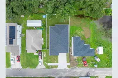 3706 Wiggins Leaf St, Tampa, FL 33619 - Photo 17