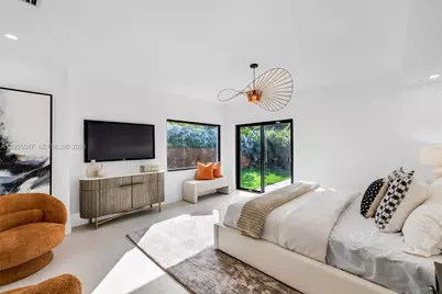 210 NE 107th St, Miami Shores, FL 33161 - Photo 25