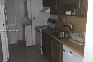 303 Racquet Club Rd, Weston, FL 33326 - Photo 7