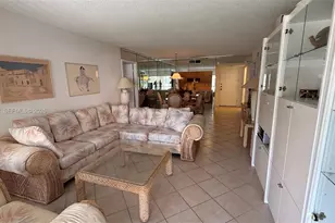 303 Racquet Club Rd, Weston, FL 33326 - Photo 3