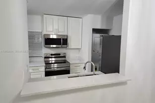 11643 NW 11th St, Pembroke Pines, FL 33026 - Photo 3