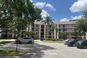 10360 NW 30th Ct, Sunrise, FL 33322 - Photo 11
