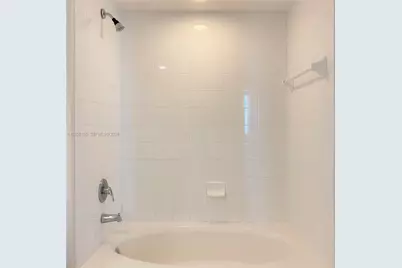 2000 N Bayshore Dr #1006, Miami, FL 33137 - Photo 7