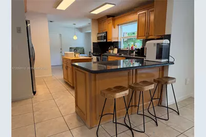 5721 SW 59th Pl, South Miami, FL 33143 - Photo 5