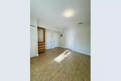 2816 Pine Tree Dr #3, Miami Beach, FL 33140 - Photo 5