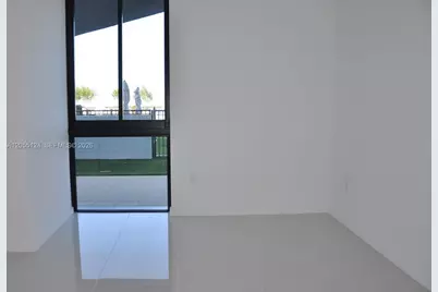 5300 Paseo Blvd #310, Doral, FL 33166 - Photo 5