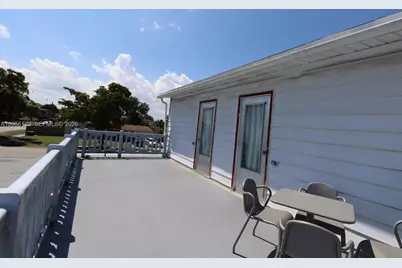 141 McArthur Pkwy #A, Pembroke Pines, FL 33024 - Photo 11