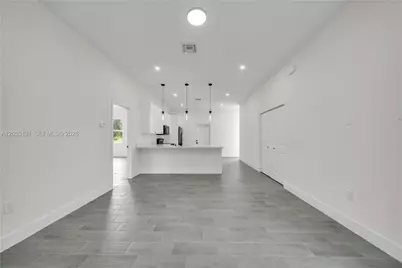 707 Randall Ave, Other City - In The State Of Florida, FL 33974 - Photo 3