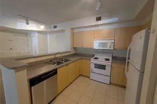 8060 N Nob Hill Rd, Tamarac, FL 33321 - Photo 3