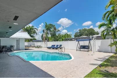 3321 N 37th St, Hollywood, FL 33021 - Photo 13