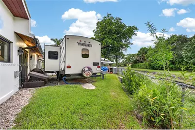 [Address not provided], Plantation, FL 33323 - Photo 37