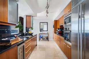 1331 Brickell Bay Dr, Miami, FL 33131 - Photo 13