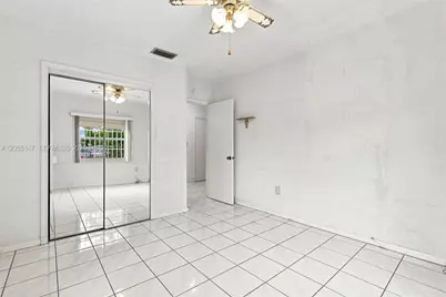 636 E 48th St, Hialeah, FL 33013 - Photo 19