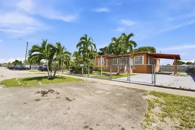 636 E 48th St, Hialeah, FL 33013 - Photo 5