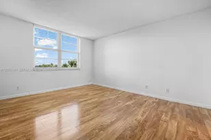 250 Jacaranda Dr, Plantation, FL 33324 - Photo 11