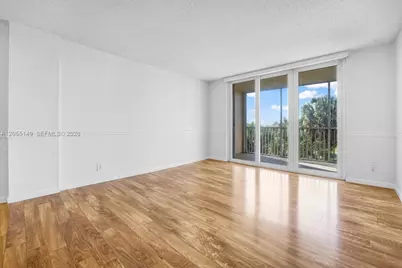 250 Jacaranda Dr #508, Plantation, FL 33324 - Photo 31