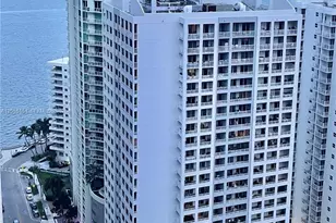 170 SE 14th St, Miami, FL 33131 - Photo 25