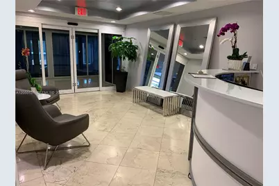 170 SE 14th St #1402, Miami, FL 33131 - Photo 13