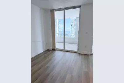 170 SE 14th St #1402, Miami, FL 33131 - Photo 7