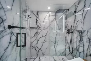 1623 Collins Ave, Miami Beach, FL 33139 - Photo 19