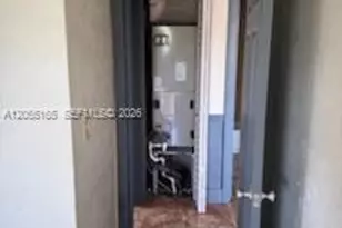 970 NE 133rd St, North Miami, FL 33161 - Photo 33