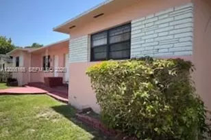 970 NE 133rd St, North Miami, FL 33161 - Photo 5