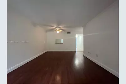 701 N Pine Island Rd #202, Plantation, FL 33324 - Photo 5