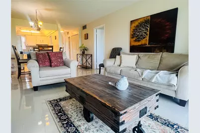 8900 Washington Blvd #409, Pembroke Pines, FL 33025 - Photo 1