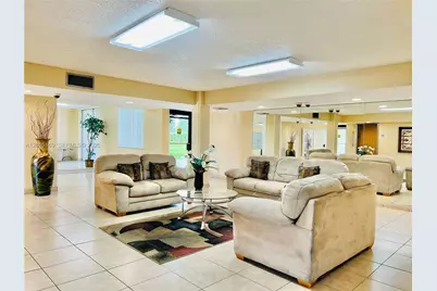 8900 Washington Blvd #409, Pembroke Pines, FL 33025 - Photo 7