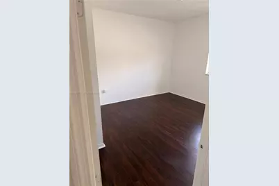 906 SW 143rd Ave #2005, Pembroke Pines, FL 33027 - Photo 5