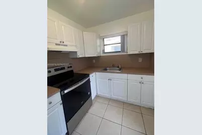 1670 Harding St, Hollywood, FL 33020 - Photo 17