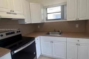 1670 Harding St, Hollywood, FL 33020 - Photo 17