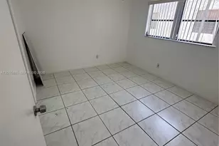 1670 Harding St, Hollywood, FL 33020 - Photo 5