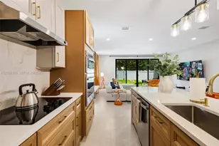 703 SW 17th St, Fort Lauderdale, FL 33315 - Photo 15