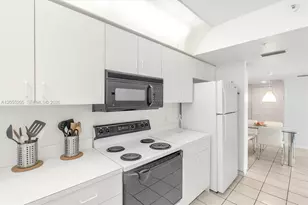 800 Claughton Island Dr, Miami, FL 33131 - Photo 9