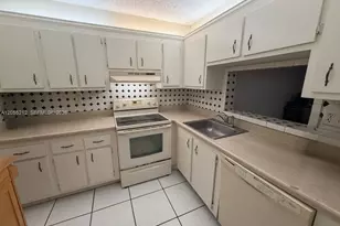 1820 SW 81st Ave, North Lauderdale, FL 33068 - Photo 9