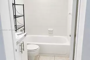 1230 W 54th St, Hialeah, FL 33012 - Photo 11