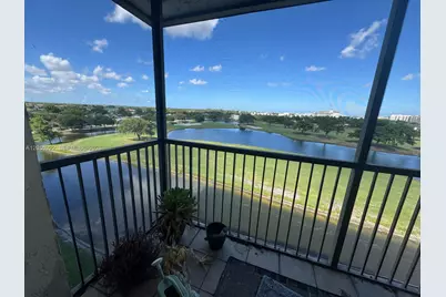 3100 W Rolling Hills Cir #709, Davie, FL 33328 - Photo 7