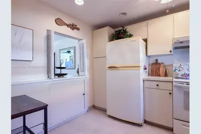 9420 S Hollybrook Lake Dr #108, Pembroke Pines, FL 33025 - Photo 5