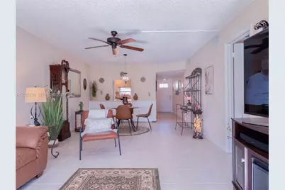 9420 S Hollybrook Lake Dr #108, Pembroke Pines, FL 33025 - Photo 3
