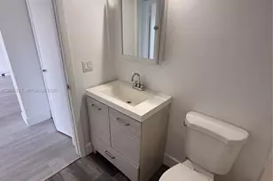 8240 SW 210th St, Cutler Bay, FL 33189 - Photo 11