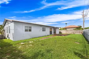 12465 SW 33rd St, Miami, FL 33175 - Photo 9