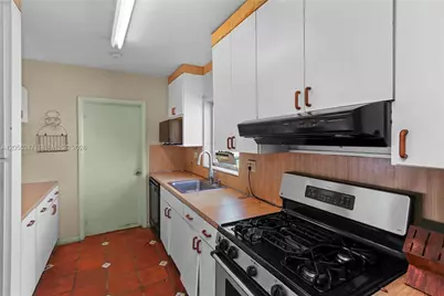 12465 SW 33rd St, Miami, FL 33175 - Photo 15